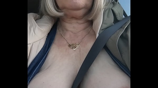 Nonton Exposing Myself On A Drive thumbnail