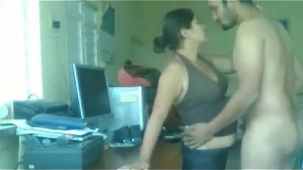 Cachando en oficina de Edelsur 