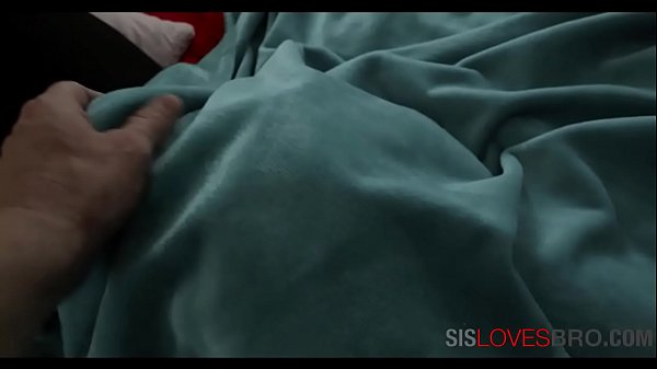 Play MP4 - Stepbrother goes deep inside stepSISTER