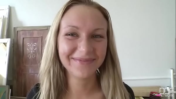 Nonton Fresh And Innocent thumbnail