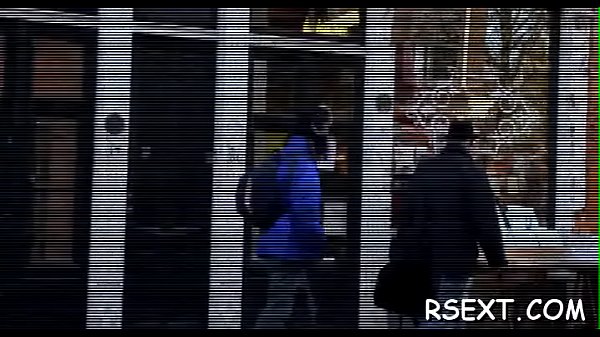 Cute hooker sucks_a large_pole passionately and copulates_hard