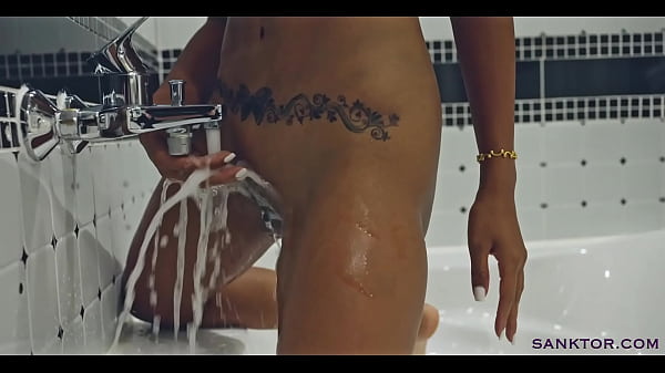 Play MP4 - SANKTOR - SPORTY ASIAN MILF MASTURBATES IN THE BATH