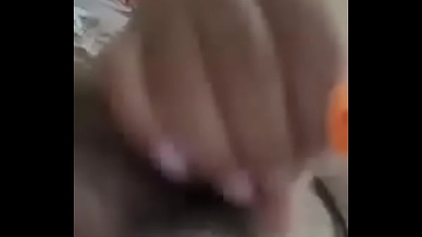 Play MP4 - Velho punheteiro na webcam