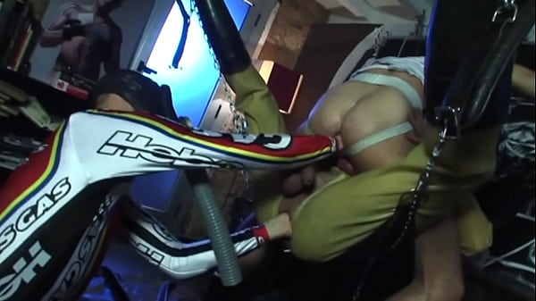 Hard Session Sex With Muscle Boys In Public Backroom Barcelona With Fetish Sex 5 thumbnail