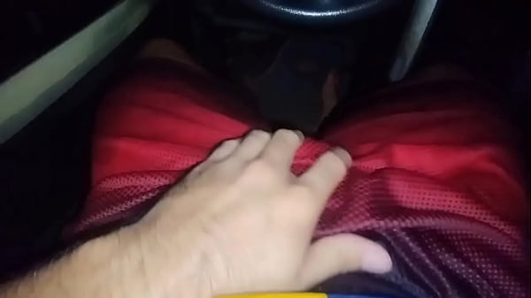 Hombre Hablando Sucio Mientras Se Masturba en el Auto - DavidPajas 