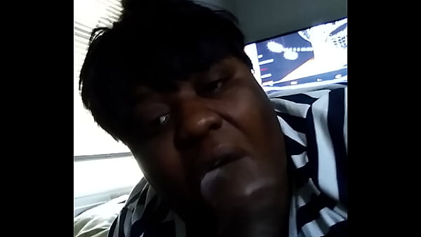 Play MP4 - Bbw wife giving me some good ass head