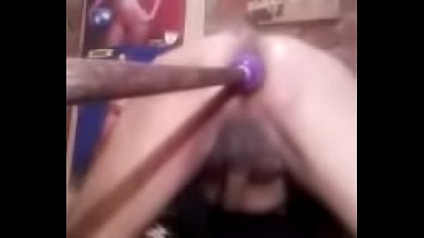 extirando el ganzo con el culo relleno