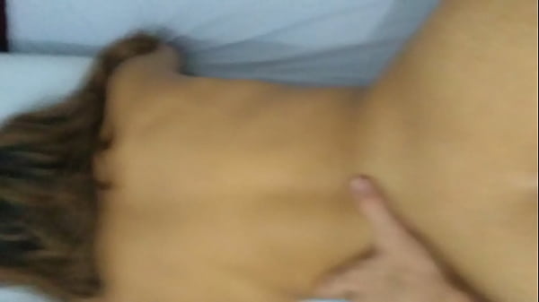 Novinha Bovarydando para seu_amante egemendogostosode quatro