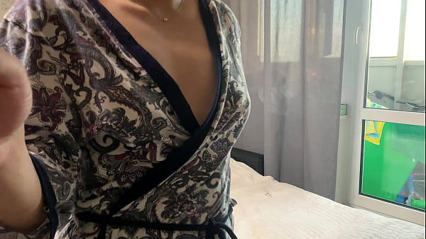 Nonton My New Hairdresser Masturbates In My Bed thumbnail