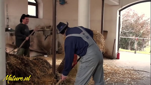 Play MP4 - Hairy Tamer Double Penetrated In Stable For Her First Time