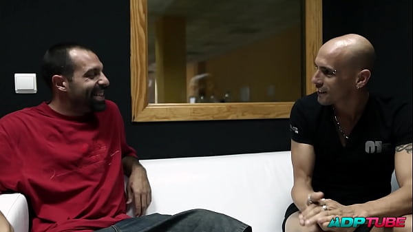 Trini, la aut&eacute;ntica comepollas se la traga entera 