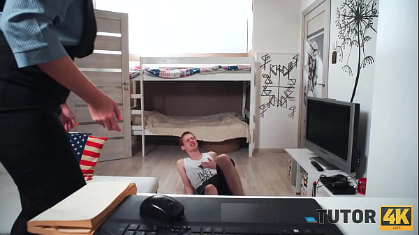 Play MP4 - TUTOR4K&period; Fake heart helps prankster entice tutor into quick sex