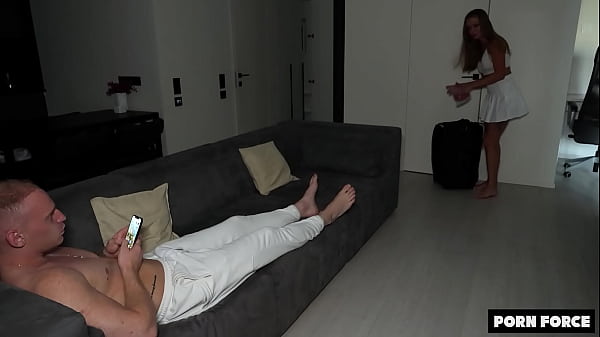 Play MP4 - DIVORCE LAWYERS HATE HIM - He Made Her Stay With One Simple Trick