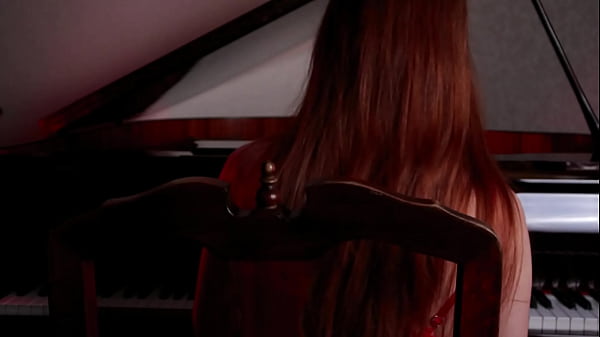Nonton Juicy Lesbians Fuck On A Grand Piano thumbnail