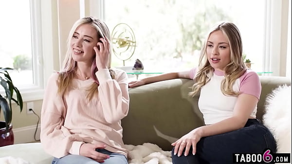 Lesbian teen_blondes_Anna Claire Clouds and Haley Reed threesome withMILF Vicki Chase