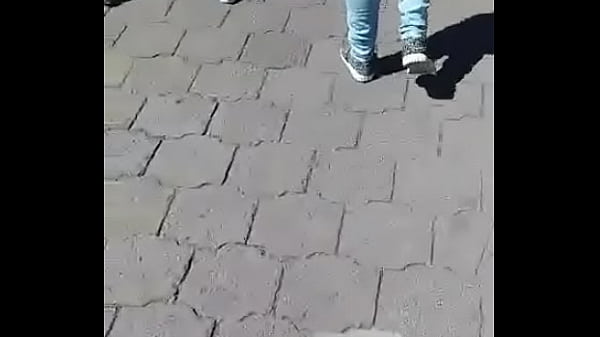 Buen culo en la calle x3 