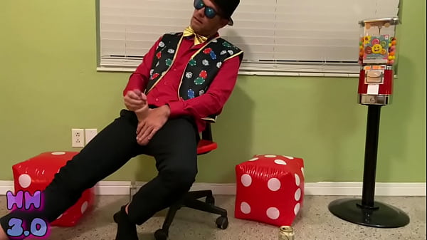 Play MP4 - Hardcore Harold Love 2 Masturbate On Break At His Casino Job Preview