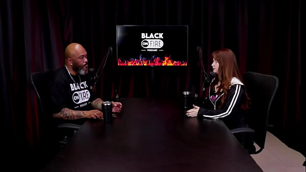 Gosta de ser dominada, nunca teve problema com a fam&iacute;lia, e n&atilde;o gosta de gravar masturba&ccedil;&atilde;o - Angel Bloomm (WATCH ON: SHEER/RED) 
