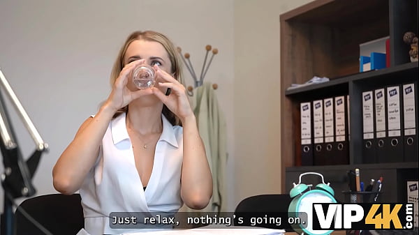 Play MP4 - VIP4K&period; Young blonde is having a passionate sex with office clerk at his desk