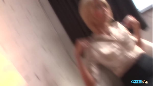 Nonton This Tanned Woman Was Vociferously Expressing Herself As He Engaged In Vigorous Intercourse With Her thumbnail