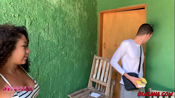 Play MP4 - Comeu a esposa novinha enquanto o corno d&period; &ast; Victor Hugo &ast; Dluquinhaa &ast; Andrehot &ast;