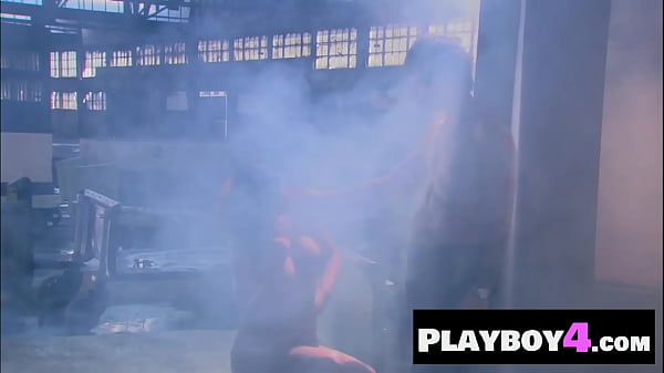 Naughty brunette MILF enjoyed sex with perverted boyfriend on the trainstation