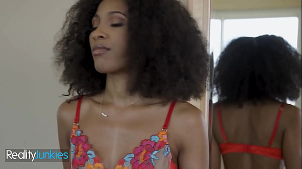 Adultmobile realityjunkies olivia jayy nade nasty cheating housewives 5 scene 4