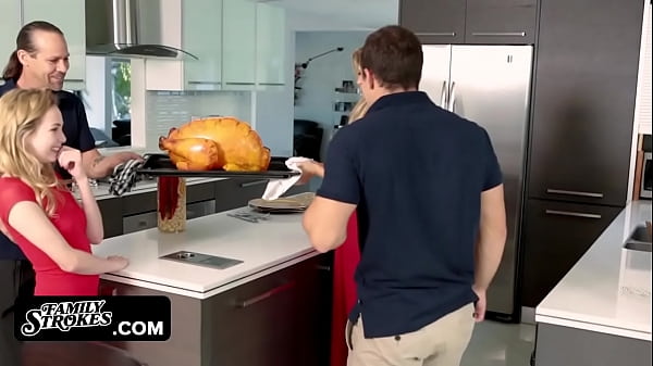 Play MP4 - Stepsiblings Fuck on Thanksgiving Evening