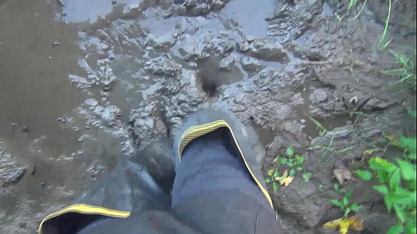 Her shiny servus hipwaders