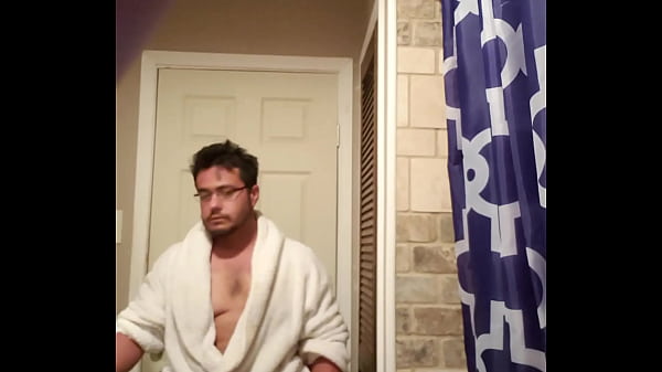 Play MP4 - Dick swinging