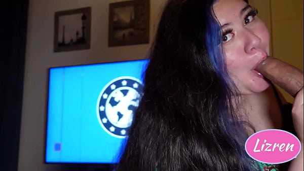 Se la chupo_mientras juega un FIFA en su Play_5 - Lizren