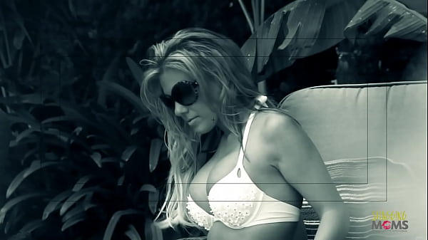 Fucking The Neighbor Outdoors Is This Blondes Way Of Getting Back At Her Cheating Husband thumbnail