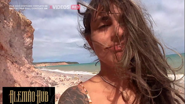 Sexo selvagem em público_com a DreadHot na praia_mais paradisíaca do Brasil