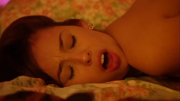 Coroa Brincando De Podolatria Na Cama thumbnail