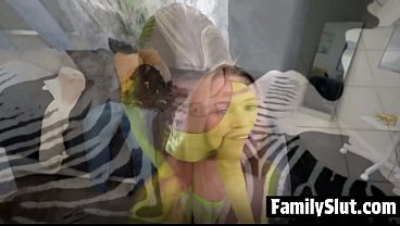Nonton Flashing Her Tits And Ass Chloe Finally Gets Her Stepdad To Pound Her Little Hole - Familyslut thumbnail