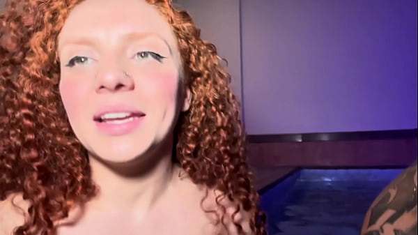 Minha mulher me presenteou com a melhor amiga dela no dia do meu anivers&aacute;rio fizemos uma putaria gostosa 