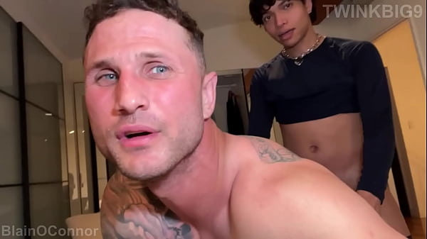 Play MP4 - Erick Hall Huge Cock fucks Blain O Connor Huge Butt Bareback