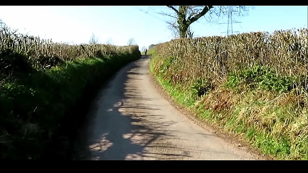 Nonton Tits Out While On A Walk thumbnail