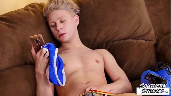 Naughty Amateur Jerks Off And Fingers 