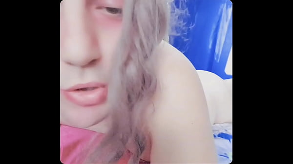 BLONDE MILF IN FLOWERFULL DRESS HOT BOOTY CROSSDRESSER KITTY MODEL AMATEUR FEMBOY HOMEMADE BLOGGER 