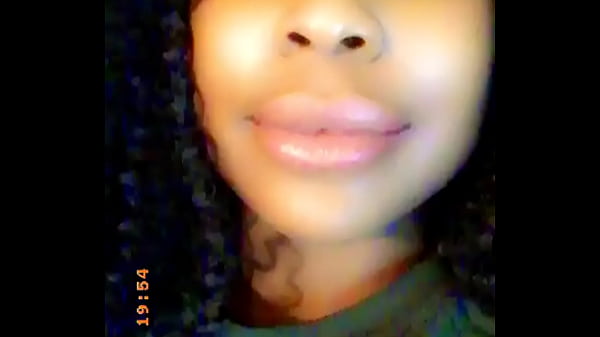Nonton Lips thumbnail