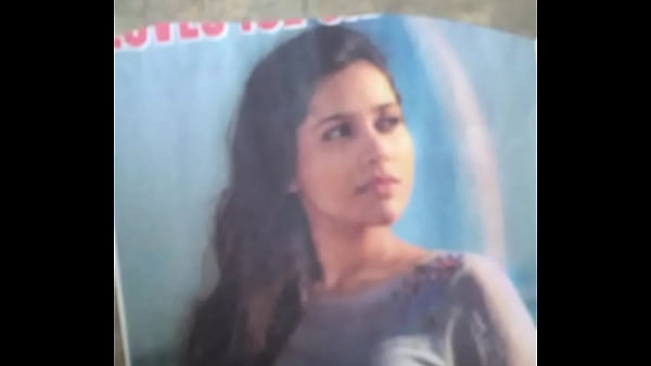 Play MP4 - cum tribute to reshmi