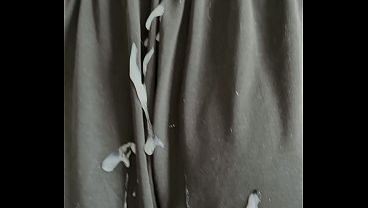 Cum on my wife s while they were cooking