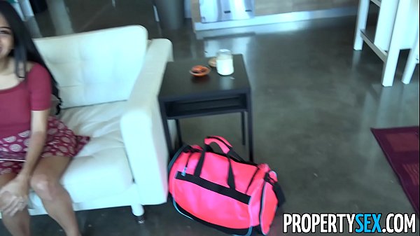 Play MP4 - PropertySex - Horny couch surfing woman takes advantage of male host