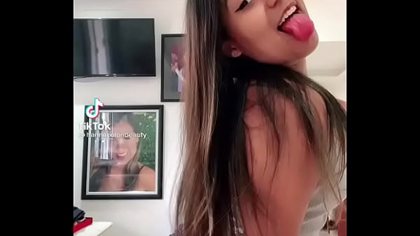 Nonton Beautiful In Thong 2 thumbnail