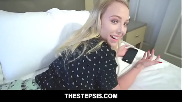 Sexy babe Dixie Lynn loving her stepbrothers cock inside her - step sister step brother step sister fucking my step sister fucks step brother fucks step sister blowjob step stepsister step-sister step brother-step sister step sister step bro 