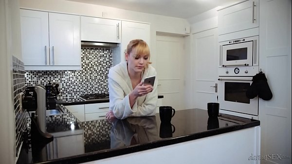 Play MP4 - Lonely housewife ass licking and fucked when husband is away