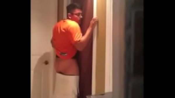 Play MP4 - GLORY HOLE  E 7 UN READ PRO IF N SACRAMENTO CA HIT ME