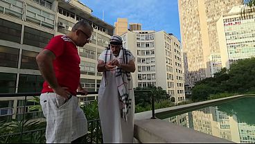 SHEIK Á_rabe veio para o Brasil em é_poca de COPA DO MUNDO* ELE E SEU GUIA TURÍ_STICO LEVARAM TORCEDORAS BRASILEIRAS QUE ESTAVAM NO HOTEL PARA O QUARTO E FODERAM ATÉ_ O CUZINHO DAS SAFADAS*COMPLETO NO RED