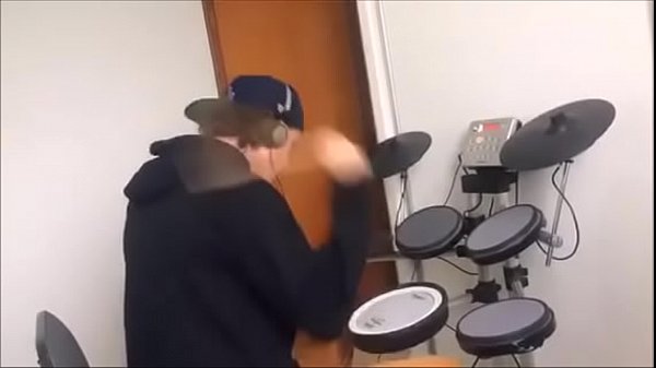 476A1EEF-9885-435E-A3D9-F3AEDB6A4B9C.MOV